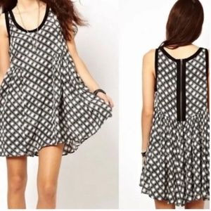 Free People Molly Dot black & white Swing Dress white circle pattern size small